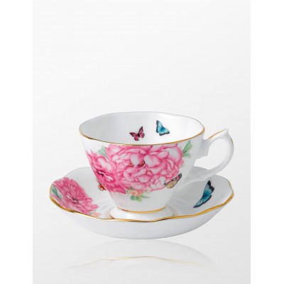 Miranda Kerr Tabaklı Çay Fincanı